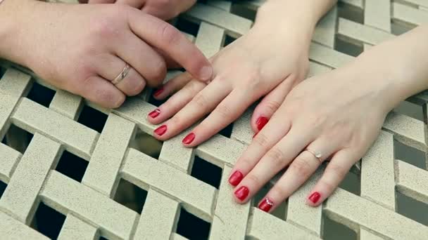 Foto de hombre y mujer con anillo de boda — Vídeos de Stock