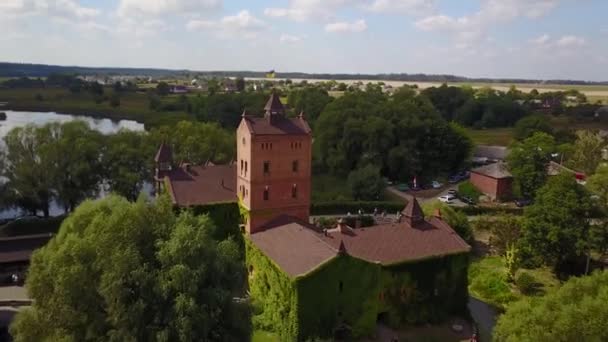 Vista aérea del complejo histórico y cultural Castillo de Radomyshl — Vídeos de Stock
