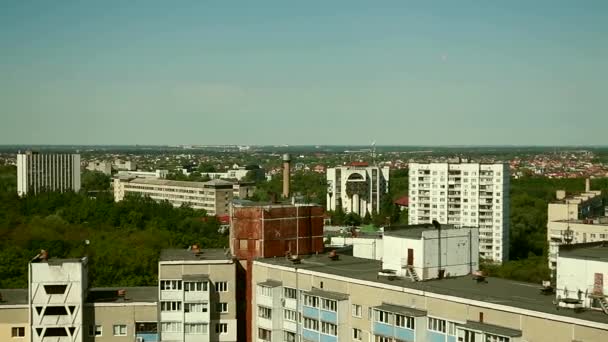 Traditionella ortodoxa kyrkan, gyllene ring, klocktornet, kloster, kors på toppen, under återuppbyggnad — Stockvideo