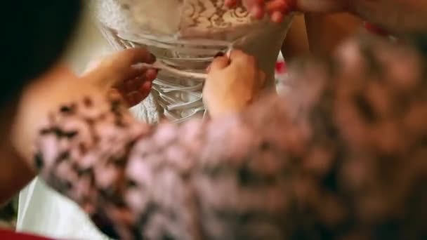 les mariées robe de mariée aider à la confusion 