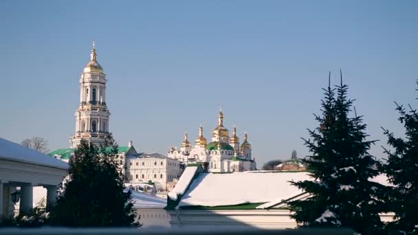 Cupole d'oro Chiesa ortodossa di Kiev — Video Stock