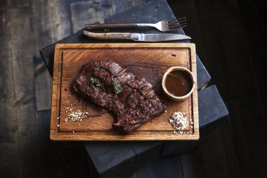 Sığır eti biftek. Baharat - Stoc Marine Izgara Barbekü sığır eti parçası