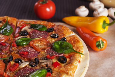  Pizza dilimi kaldırma