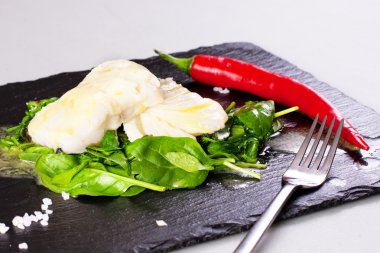 Sağlıklı gıda, balık buğulama