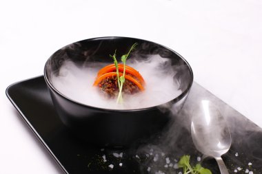 Çorba, moleküler mutfağı.