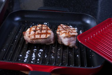 ızgara domuz biftek