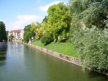Köprüde
