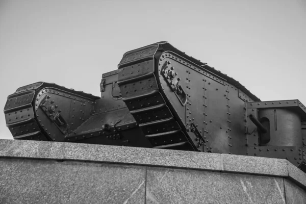 Antiguo Tanque Batalla Como Monumento —  Fotos de Stock