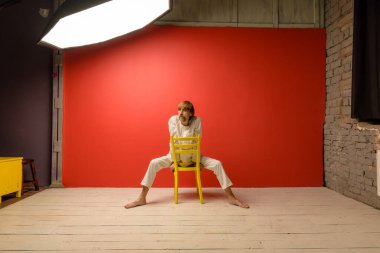 Stüdyo erkek portresi, kırsal erkek karakteri