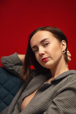 Güzel bir kadın için stüdyo oturumu