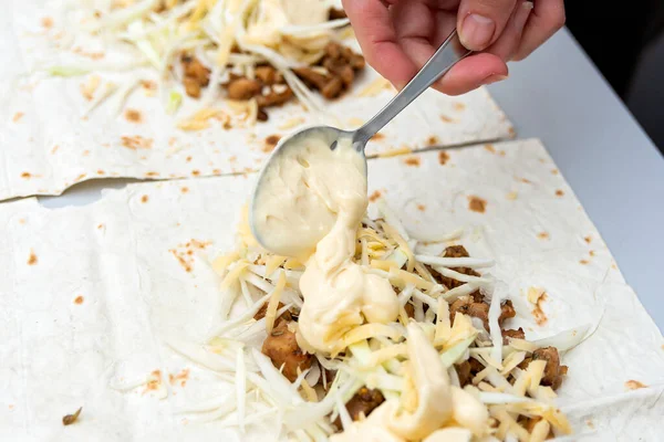 Girl Pours Mayonnaise Almost Finished Shawarma — Stock Photo, Image