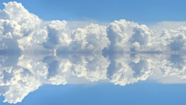 Nuvens refletidas na água — Fotografia de Stock