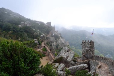 Sis, Portekiz, Sintra 'daki Fas kalesi.