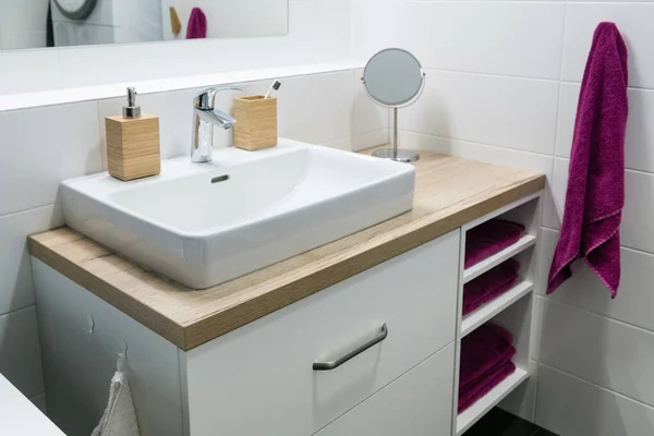 Interior Modern Apartment Bathroom — Stock Photo, Image