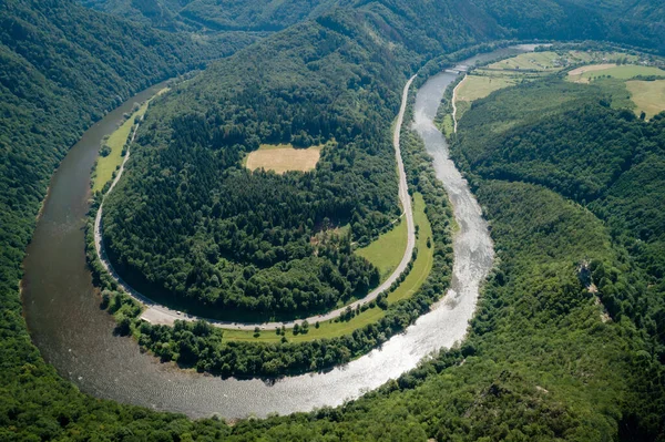 Domasinsky Mäander Des Flusses Waag Ruinen Burg Starhrad Mit Straße — Stockfoto