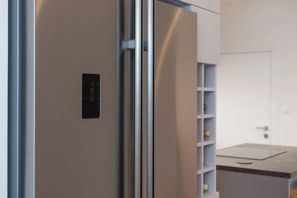 냉장고가 주방의 — 스톡 사진