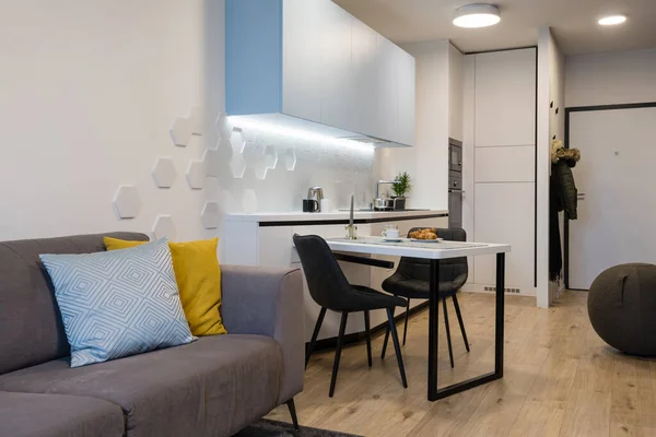 Moderne Keuken Interieur Van Klein Appartement — Stockfoto