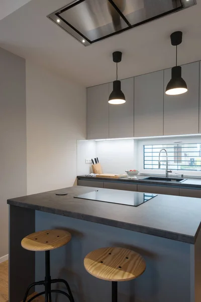 Interior Dari Dapur Kontemporer Dengan Peralatan Bawaan — Stok Foto