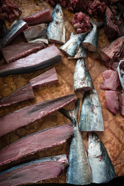 Pedaços Atum Balcão Mercado Peixe Rua — Fotografia de Stock