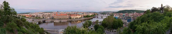 Панорамний Вид Річку Влтава Празький Мости Сутінках Scenic View Letna — стокове фото