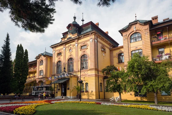 Bardejov Spa Σλοβακια Ιουλιου 2019 Ξενοδοχείο Αστόρια Δεσπόζει Ιστορικά Στο — Φωτογραφία Αρχείου