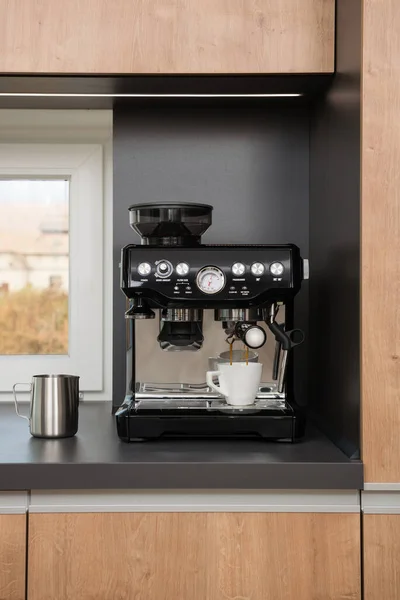 Vit Kopp Espresso Kaffemaskin — Stockfoto