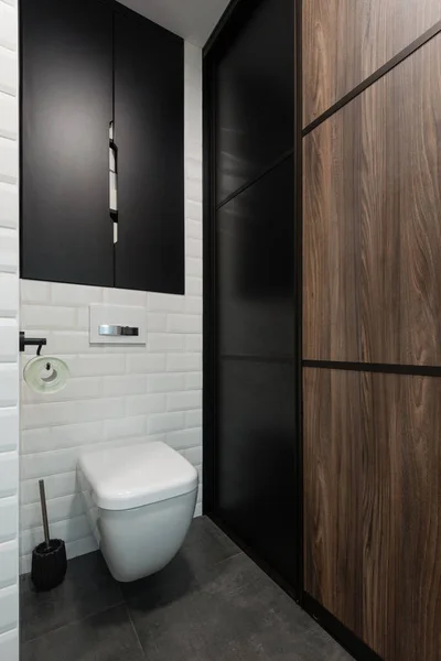近代的な家の浴室のインテリア — ストック写真
