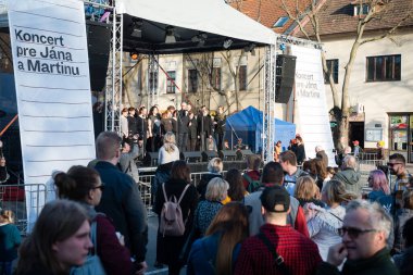 PEZINOK, SLOVAKIA - APR 3, 2018 - Ad Una Corda Pezinok, Slovakya 'da Jan ve Martina için 3 Nisan 2018' de konser verdi