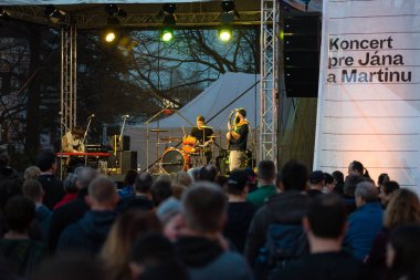 PEZINOK, SLOVAKIA - APR 3, 2018: Bando Ludove mladistva 3 Nisan 2018 'de Slovakya' nın Pezinok kentinde Jan ve Martina için konser verecek.