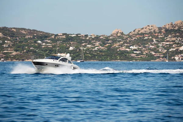 Small Motor Boat Sea Sardinia Island Background — Foto Stock