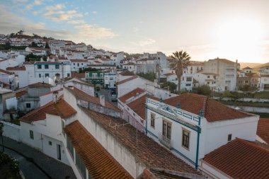 Aldatmaca - Algarve 'nin batı kıyısındaki köy, Portekiz alacakaranlıkta