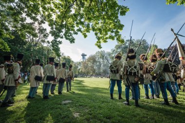 BRATISLAVA, SLOVAKIA - 21 Mayıs 2016: Napolyon 'un 21 Mayıs 2016' da Slovakya 'nın Bratislava kentinde Pressburg Kuşatması' nın yeniden canlandırılması