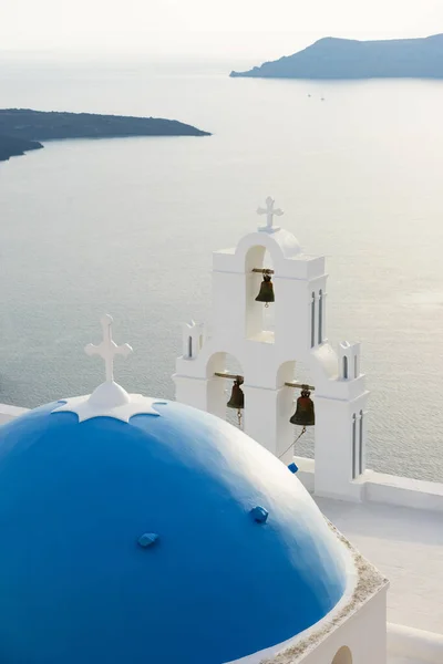 Detalhe Cúpula Igreja Agios Theodori Campanário Firostefani Santorini Grécia — Fotografia de Stock