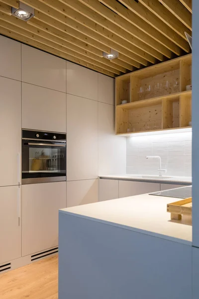 Кухонный Интерьер Современной Квартиры — стоковое фото
