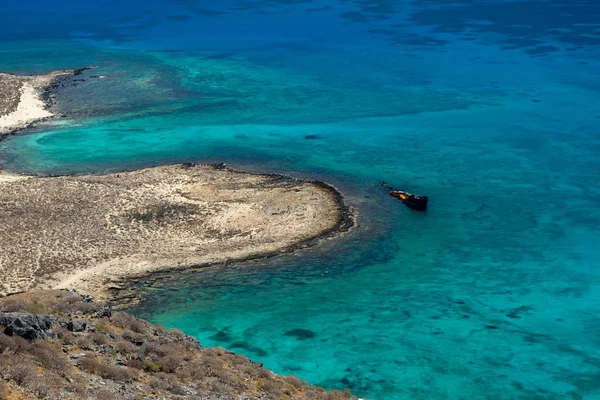 Eski batık tarafından Gramvousa Adası, Crete, Yunanistan