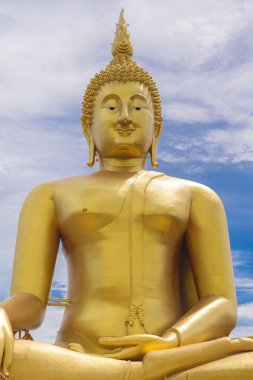 Altın Buda büyük Buda heykeli. WAT Muang Tapınağı, Ang Thong, 