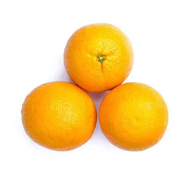 Orangene Früchte auf weißem Hintergrund. — Stockfoto
