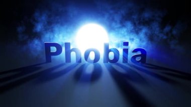 Sesli metin fobisi, ay ışığı, bulutlar ve dönen sis. Canlandırılmış arka plan. Döngülü video.