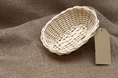 Arka plan kumaş üzerine Boş sepet