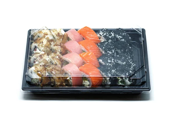Boîte Fermée Rouleaux Sushi Isolé Sur Fond Blanc Cuisine Japonaise — Photo