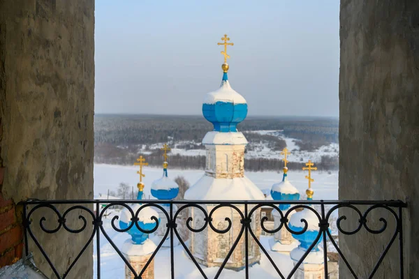 Kilátás Magas Harangtoronyból Panoráma Cherdyn Oroszország Előtérben Egy Régi Templom — Stock Fotó