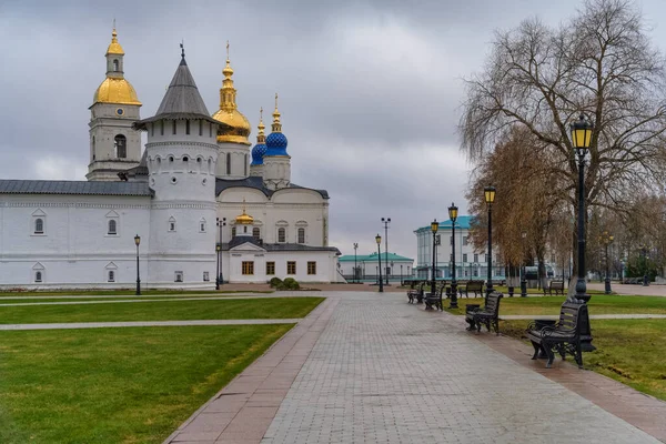 Tobolsk Sibirien Russland Weißstein Kreml Herbst Alte Kirchen Mit Goldenen — Stockfoto
