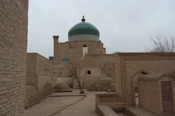 Paisagem Urbana Uzbeque Contra Céu — Fotografia de Stock