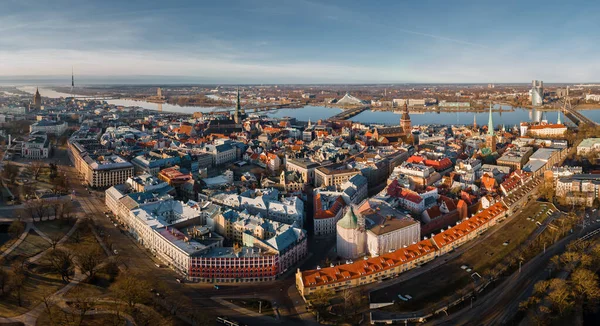 Vista Panorámica Aérea Ciudad Vieja Riga Letonia Con Catedral Cúpula — Foto de Stock