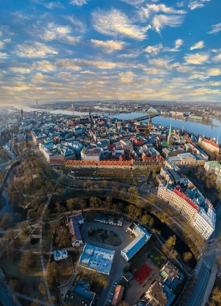 Letecký Panorama Pohled Staré Město Riga Krásným Západem Slunce Katedrála — Stock fotografie