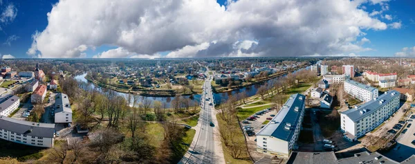 Stadtzentrum Von Valmiera Lettland Während Eines Sonnigen Tages Schönes Luftpanorama — Stockfoto