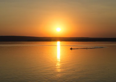 Güzel bir gün batımı 