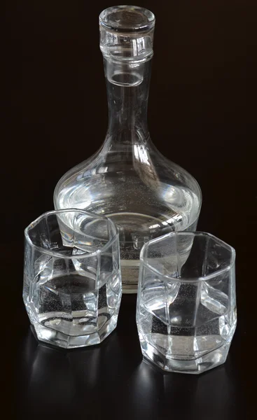 Decanter of water with two glasses — Stock Photo, Image