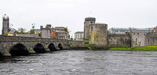 爱尔兰利默里克的香农河 — 图库照片