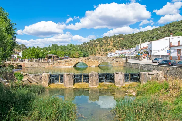 Puente Medieval Localidad San Nicolás Del Puerto Montaña Del Norte — Foto de Stock